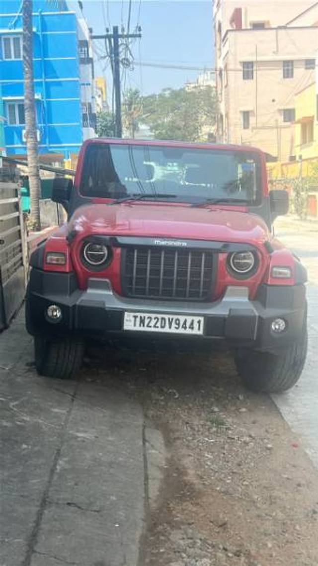 https://images10.gaadi.com/usedgaadi-sellcar/UsedCar/6fbfffc0-c290-4728-9e26-90b9bc287592/fad18986-7014-44ff-8c12-f4ad4989dd76.jpeg?imwidth=6400