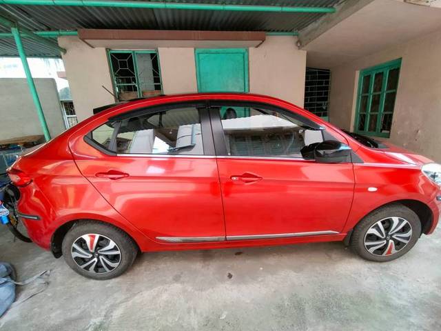 https://images10.gaadi.com/usedgaadi-sellcar/UsedCar/700c0459-596d-4f5e-8585-bb56aff5d671/9cc87ef2-5056-4cbd-bcc4-a857511ee8af.jpg?imwidth=6401