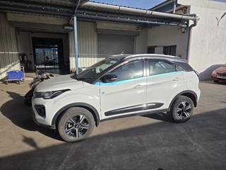 Tata Nexon EV Max 2022-2023 Tata Nexon EV XZ Plus Lux Jet Edition