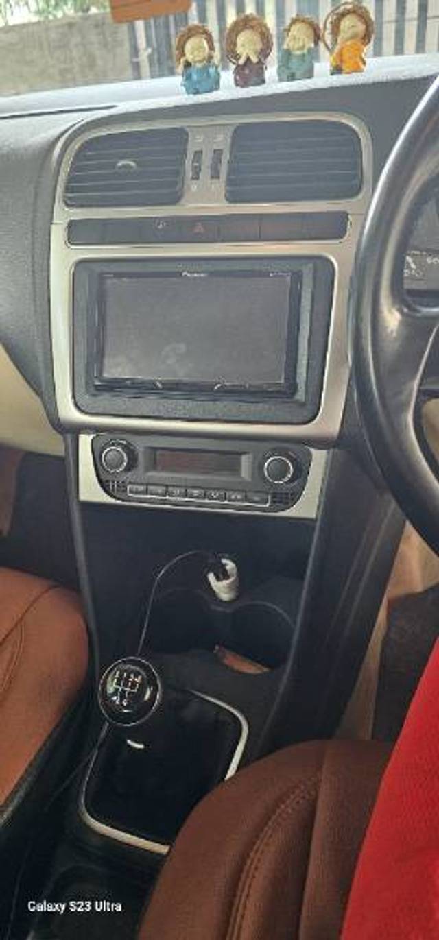 https://images10.gaadi.com/usedgaadi-sellcar/UsedCar/7054fecd-2c5b-4a08-9338-2c14c43163ab/afd0131e-f778-4331-ab22-371989a2494d.jpg?imwidth=6401