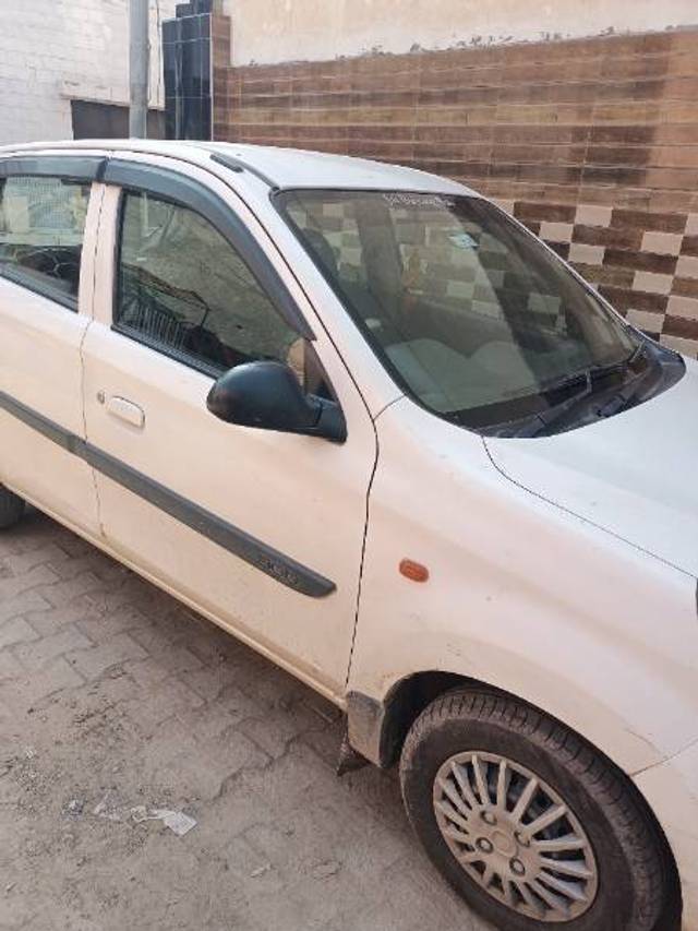 https://images10.gaadi.com/usedgaadi-sellcar/UsedCar/7055866a-ffa0-4b81-859f-637c35e0a522/47703e49-0b01-4f23-8ccc-5a1a624f0eab.jpg?imwidth=6401