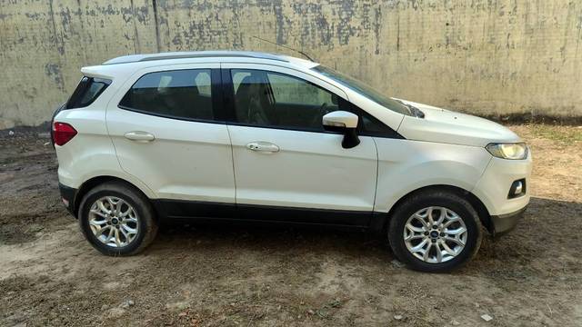 https://images10.gaadi.com/usedgaadi-sellcar/UsedCar/709672ca-6731-4fff-aee5-e85d438e6da5/f0ffbc23-873d-42cd-b9dc-a5424ab7c443.jpg?imwidth=6401