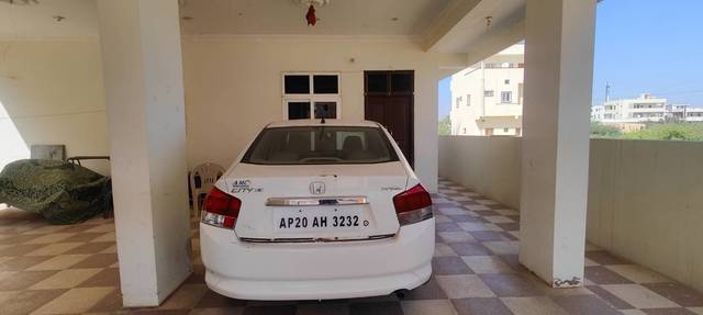 https://images10.gaadi.com/usedgaadi-sellcar/UsedCar/70a6252c-573d-4a71-b8a5-ed819f05906d/0e3c25f3-1bc1-4fa1-b2c4-7e71fc394d8c.jpg?imwidth=6400