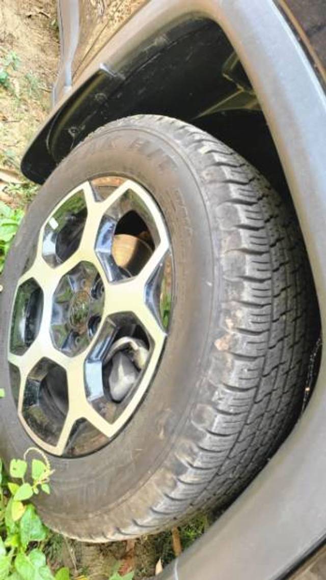 https://images10.gaadi.com/usedgaadi-sellcar/UsedCar/70b62662-0b7d-4391-b697-58841f1e5274/78b5244a-eb56-40ee-86dd-fb0f6cbeee0f.jpeg?imwidth=6402