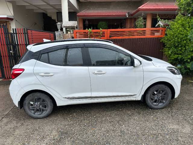 https://images10.gaadi.com/usedgaadi-sellcar/UsedCar/70f6c170-32e5-4f1f-b166-c4e569ce9f3a/1cb38a27-f22b-4eaf-a1ed-e07ff8e18bbc.JPG?imwidth=6401