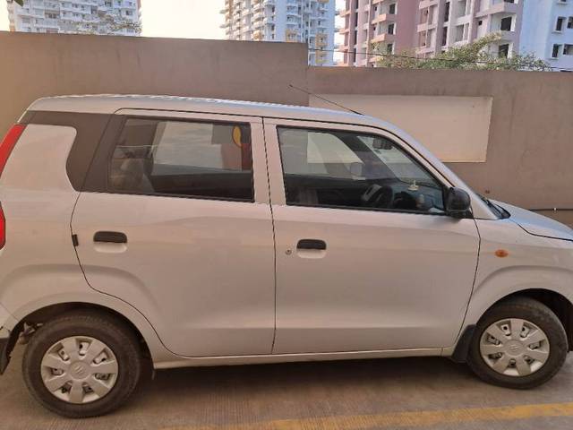 https://images10.gaadi.com/usedgaadi-sellcar/UsedCar/70ff7736-32ff-4cb7-a437-6ae83a84057a/d6ad689b-e99f-428c-a893-9656073f08ad.jpg?imwidth=6401