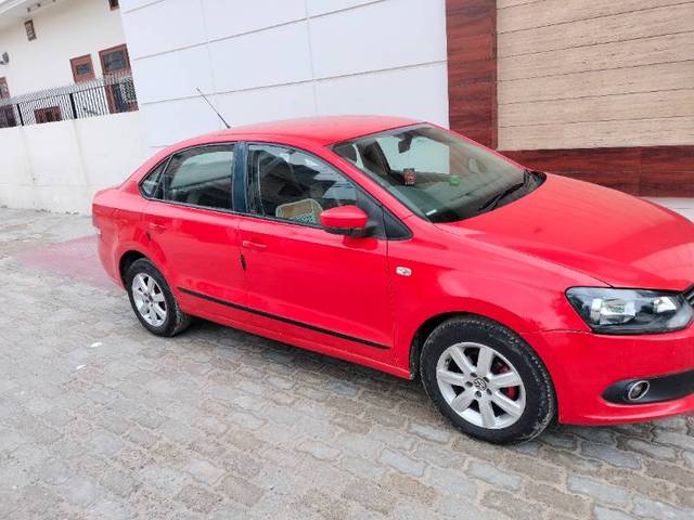 https://images10.gaadi.com/usedgaadi-sellcar/UsedCar/713b9822-b367-4058-ab84-6e81df6fdb76/f771833f-1d43-43df-8bd0-0d6333a63cd4.jpg?imwidth=6400