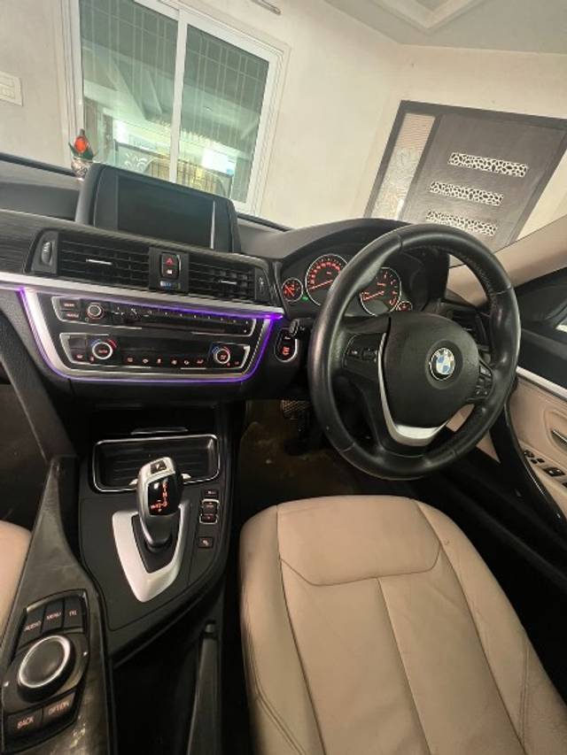 https://images10.gaadi.com/usedgaadi-sellcar/UsedCar/71a0650a-76d5-4663-8267-10bb8d46289d/603c5379-4864-419d-973e-ae8bb341d826.jpeg?imwidth=6401