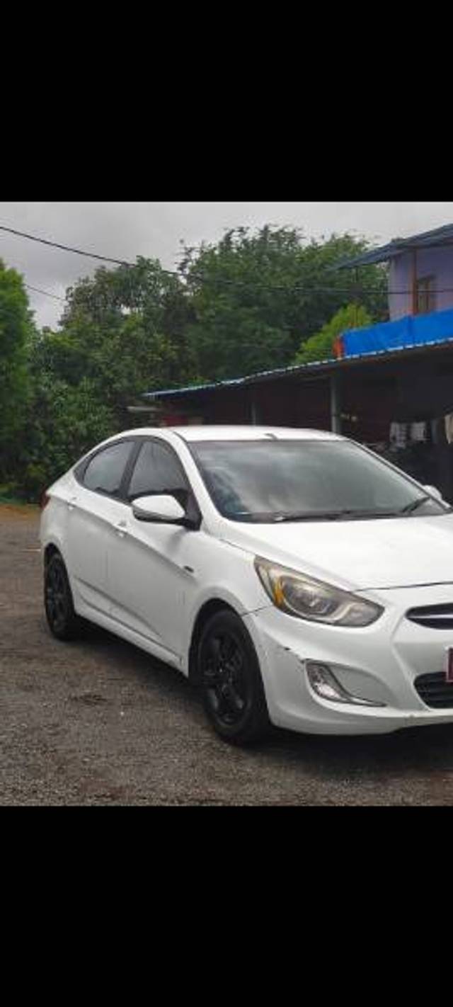 https://images10.gaadi.com/usedgaadi-sellcar/UsedCar/71dbae9f-830b-4031-95c4-06ca25ecb1a0/950d07a7-74f7-4c59-ab6d-a28a39dae3d4.jpg?imwidth=6400