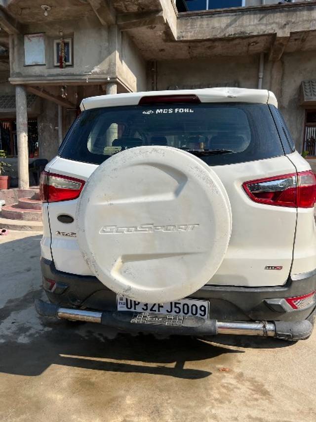 https://images10.gaadi.com/usedgaadi-sellcar/UsedCar/7205a222-8485-40da-a00f-91d1f838e804/f23407ff-9aec-46b0-88af-dd28bcfd7d72.jpg?imwidth=6402