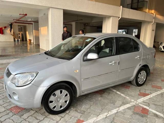 https://images10.gaadi.com/usedgaadi-sellcar/UsedCar/7244c47e-6dd3-4a97-99cb-fc80e8716d0e/b616999a-4435-4919-8d67-5edc023eb47b.jpg?imwidth=6400