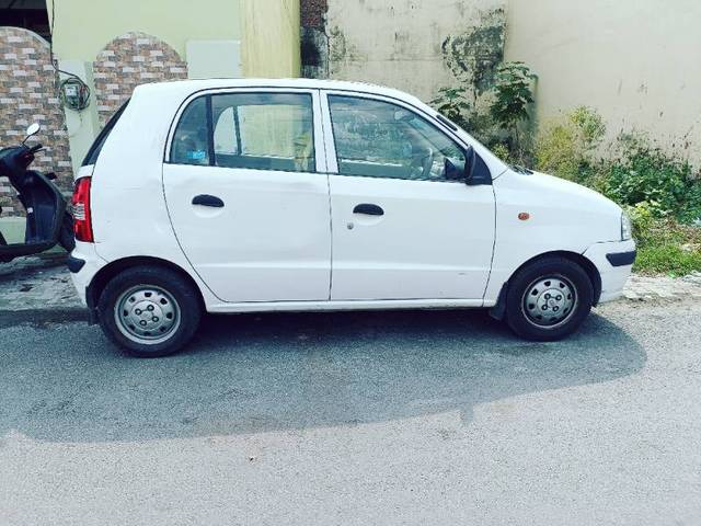 https://images10.gaadi.com/usedgaadi-sellcar/UsedCar/7260a14f-2b97-4e62-82cd-b8d02c162df8/f631c5ed-f412-41ee-92f9-1438fa63aa1a.jpg?imwidth=6401