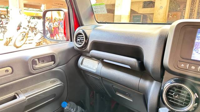 https://images10.gaadi.com/usedgaadi-sellcar/UsedCar/726670a3-c8a3-4d13-8f2f-d7e49c95c068/4664c227-eecb-4137-a6f1-b09951c56951.jpeg?imwidth=6401