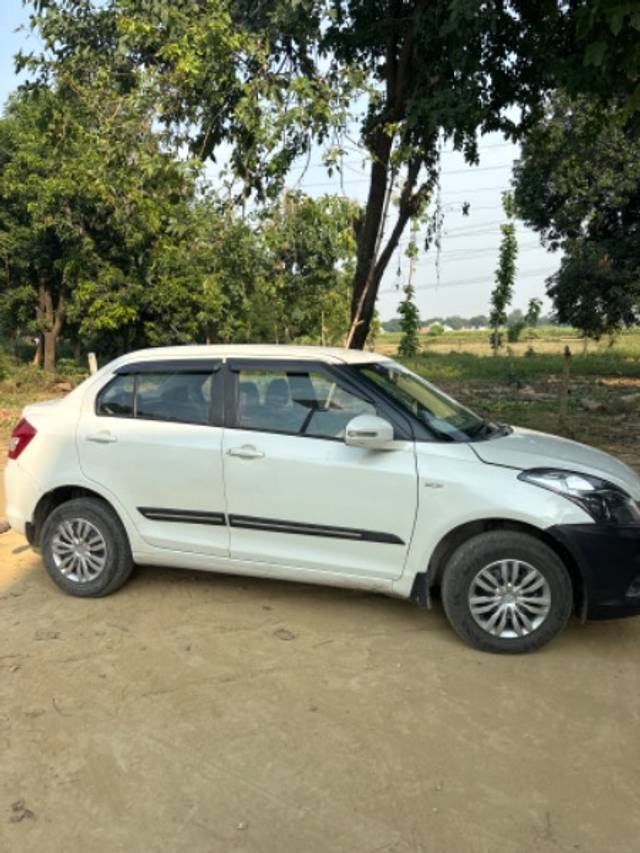 https://images10.gaadi.com/usedgaadi-sellcar/UsedCar/728168c7-92ef-4cf9-b834-b55f11e2f2d3/2a929027-8e5f-4e33-aea2-fc34cb221ce7.jpg?imwidth=6402