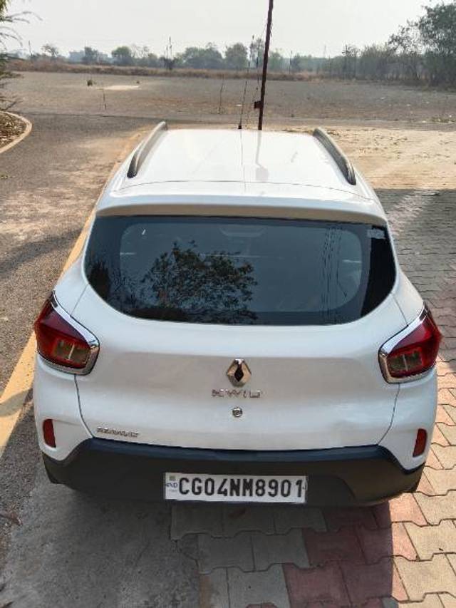 https://images10.gaadi.com/usedgaadi-sellcar/UsedCar/7287862a-51ac-423b-8e7f-f540fd3ea7f2/cc85e5c5-d14c-45bc-9d5a-a1cf37d0cf56.jpg?imwidth=6402