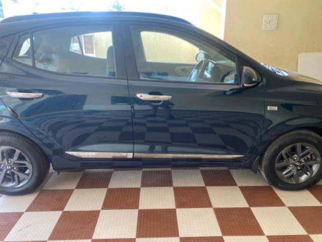 https://images10.gaadi.com/usedgaadi-sellcar/UsedCar/72b618cf-b958-4165-a52b-587966579d75/5c596b6e-5db9-49ca-ac17-0e3f8a2b2450.jpeg?imwidth=6401