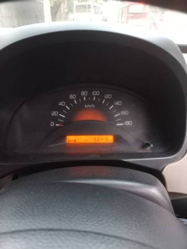 https://images10.gaadi.com/usedgaadi-sellcar/UsedCar/72eae461-4404-4b31-b031-0575cd7ced9a/525208f5-f59f-44d1-800f-663e689dee40.jpg?imwidth=6402