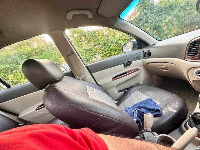 https://images10.gaadi.com/usedgaadi-sellcar/UsedCar/73054f7c-4959-490e-891b-9342b63fca41/d1b0a457-51c1-411f-a890-8f663a59e85f.jpeg?imwidth=6401