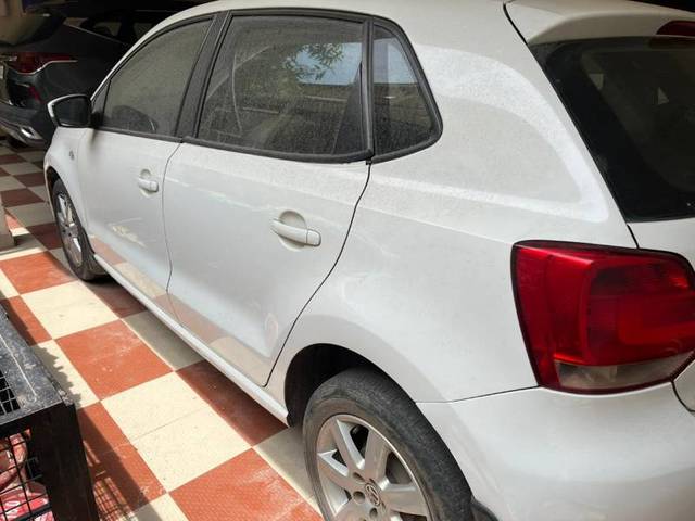 https://images10.gaadi.com/usedgaadi-sellcar/UsedCar/730a92dc-12ec-4e30-8cef-9e24940b94d2/fc85f517-866b-45cd-885f-ca5c456687d1.jpg?imwidth=6401