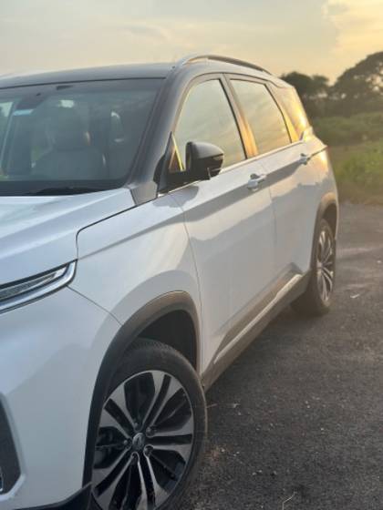 MG Hector Sharp DCT Dualtone MG Hector Sharp DCT Dualtone