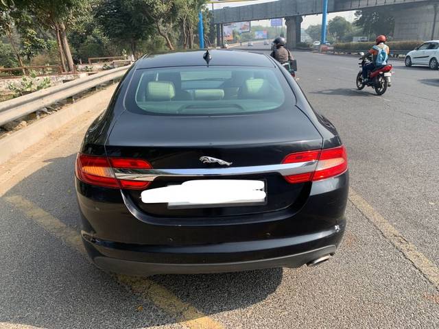 https://images10.gaadi.com/usedgaadi-sellcar/UsedCar/73afe176-2848-49d4-996e-63a90ac905fb/be1d713c-1339-4729-8007-e227decc2495.jpg?imwidth=6402