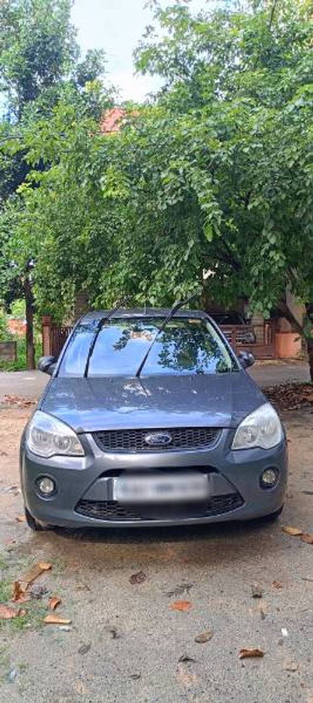 https://images10.gaadi.com/usedgaadi-sellcar/UsedCar/73de7a33-6a28-4f1e-b0ef-10f8a7564b6b/362bba24-06b6-4a0a-b873-4e8d0c693b1a.jpg?imwidth=6400