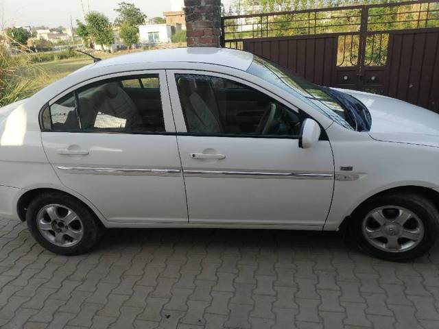 https://images10.gaadi.com/usedgaadi-sellcar/UsedCar/74239c0e-e367-40e8-be52-1bbea93cea70/42bda584-53af-4882-b097-1ccc83bf4e06.jpg?imwidth=6401