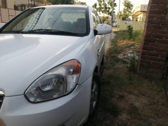 https://images10.gaadi.com/usedgaadi-sellcar/UsedCar/74239c0e-e367-40e8-be52-1bbea93cea70/6cda3882-43c2-462d-9a94-6a476cae9051.jpg?imwidth=6400
