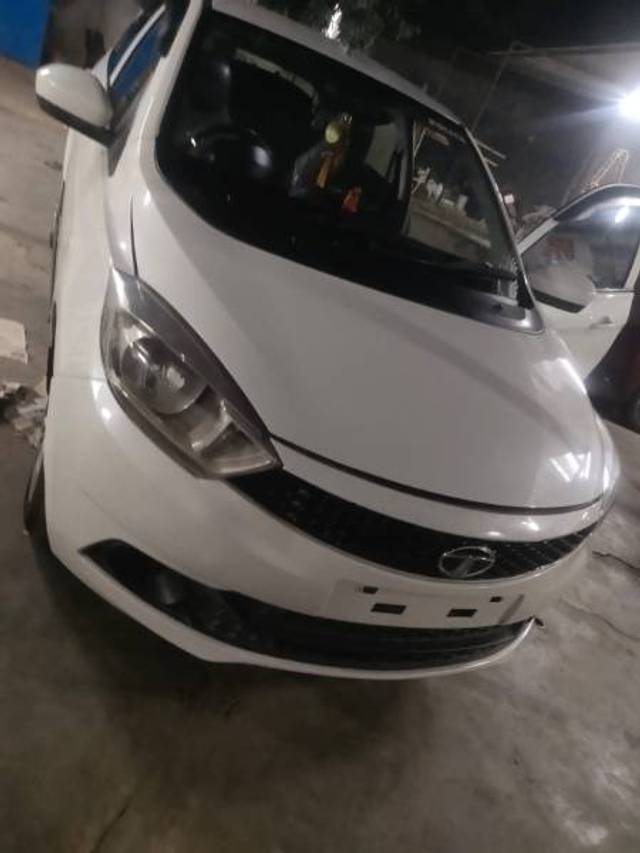 https://images10.gaadi.com/usedgaadi-sellcar/UsedCar/748ede55-be45-49b6-a713-0b9bd2d85c26/77e7fbd9-9897-4b24-8b7a-90bf1c973d0b.jpg?imwidth=6400