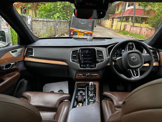 https://images10.gaadi.com/usedgaadi-sellcar/UsedCar/74c4f3a8-2d77-420c-894c-7145a7055bec/b557d6d3-1632-4d44-8f91-83b0bdc35431.jpeg?imwidth=6402