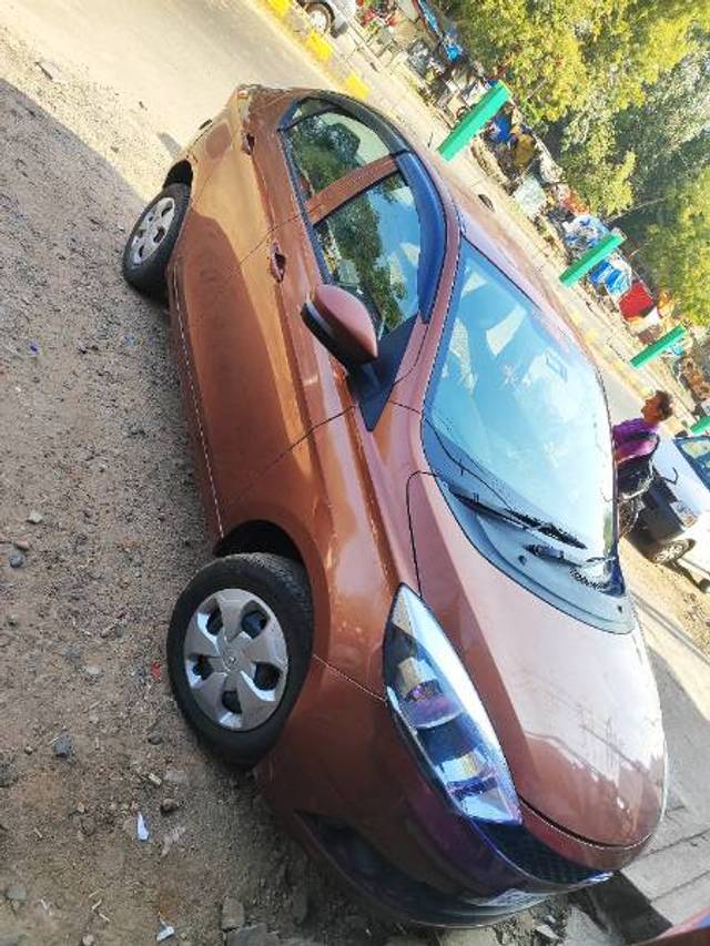 https://images10.gaadi.com/usedgaadi-sellcar/UsedCar/74e1725c-1eef-40c7-a507-90cefb4ce690/73fceacd-1dd7-4f4b-881b-160f21fb4c08.jpg?imwidth=6400