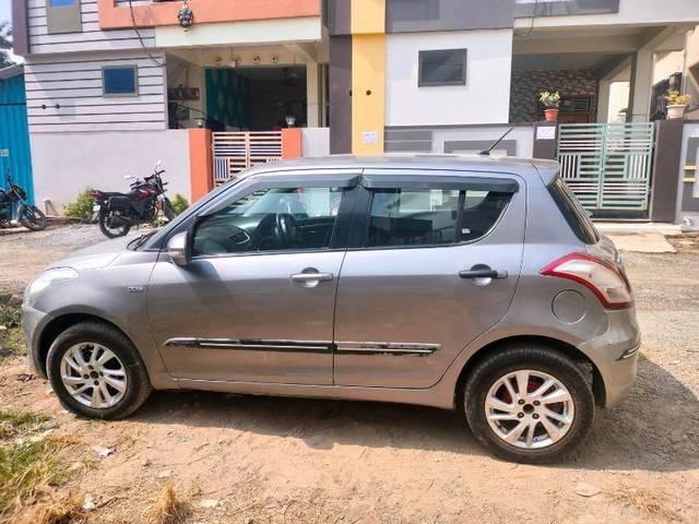 https://images10.gaadi.com/usedgaadi-sellcar/UsedCar/75282059-b032-4a52-a082-9961fb117d28/8200d7ee-0de5-4379-b0cb-33a0cadc4bd7.jpg?imwidth=6402