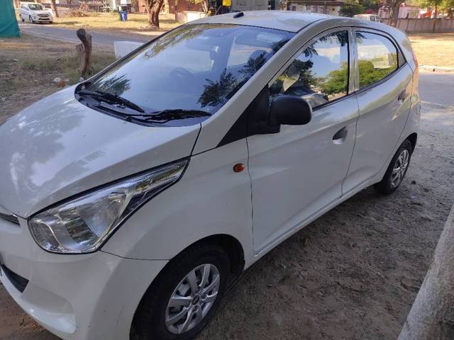 https://images10.gaadi.com/usedgaadi-sellcar/UsedCar/75287e32-63a5-4719-b342-b29b21aa1411/40d7e0c0-cf3d-4da3-909c-34dfa935bd0f.jpg?imwidth=6400