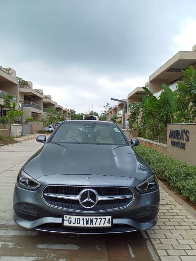 https://images10.gaadi.com/usedgaadi-sellcar/UsedCar/752c758f-828a-4e38-8a6c-008e0c5ecdea/79d4fd1d-eb15-4679-9e30-ddf344bf8668.jpg?imwidth=6400