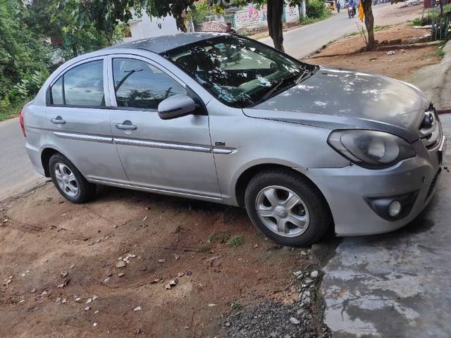 https://images10.gaadi.com/usedgaadi-sellcar/UsedCar/75527884-7bdb-4a76-beb1-78a1eb424eed/93a1ff88-9b34-4917-aa4b-950b10ee6fa9.jpg?imwidth=6400