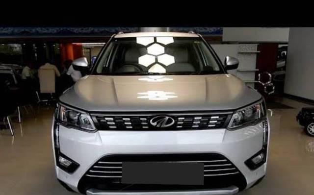 https://images10.gaadi.com/usedgaadi-sellcar/UsedCar/75ac51ae-6beb-4636-a6e1-c40bdca7f617/2e75e215-7ab3-4eed-bdea-22eb0a471adf.jpg?imwidth=6402