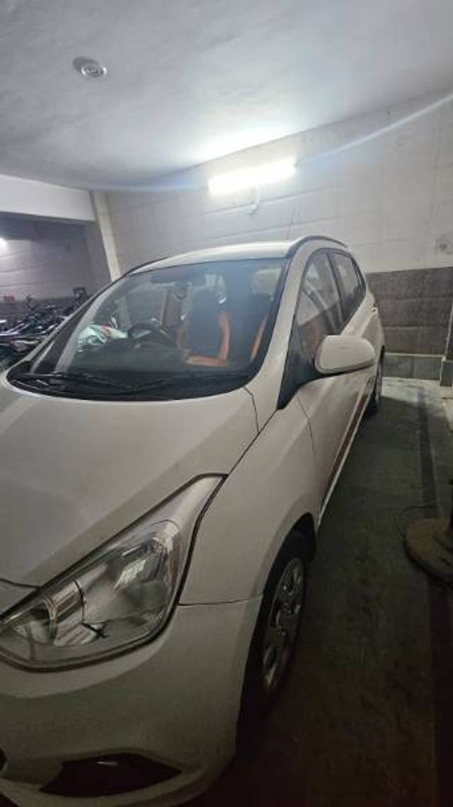 https://images10.gaadi.com/usedgaadi-sellcar/UsedCar/75c0811d-ddb4-42e1-bf30-ba612b707ef7/08a2c10e-6c96-45ab-8302-dd1efe39e294.jpg?imwidth=6400