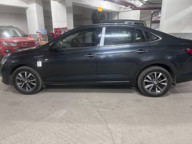 https://images10.gaadi.com/usedgaadi-sellcar/UsedCar/761ef8bd-7dc0-4b87-8926-68acf2c15b8f/0b749096-fd13-4389-b8dc-5d2a95895f07.jpg?imwidth=6402