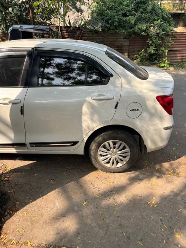 https://images10.gaadi.com/usedgaadi-sellcar/UsedCar/765e6e6e-0748-4779-965d-83a48b7e1763/d0c4c293-d627-40f1-9c96-5d7761acb425.jpeg?imwidth=6402