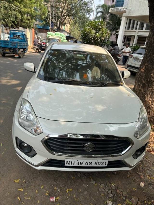 https://images10.gaadi.com/usedgaadi-sellcar/UsedCar/765e6e6e-0748-4779-965d-83a48b7e1763/e214e03f-a05d-45d4-af07-02f458540a0a.jpeg?imwidth=6400