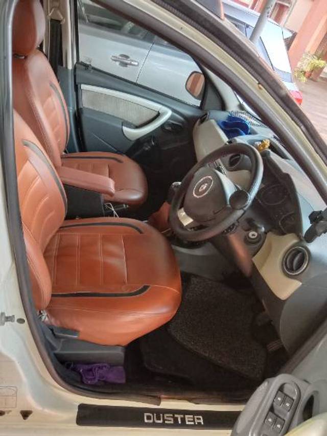 https://images10.gaadi.com/usedgaadi-sellcar/UsedCar/76787ad1-f414-4382-ad21-5f1ad19ec13c/18e47b56-907c-401c-8dcf-05d71f245444.jpg?imwidth=6400