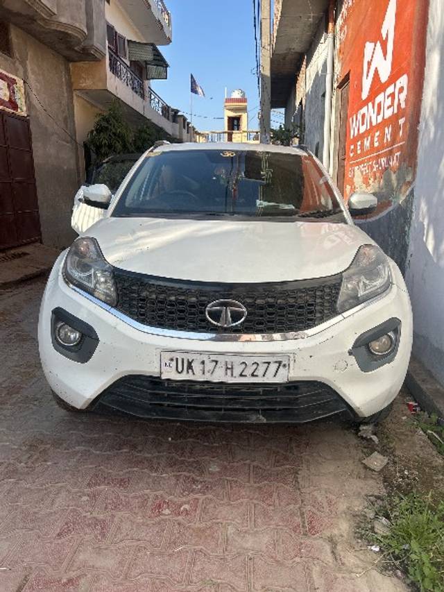 https://images10.gaadi.com/usedgaadi-sellcar/UsedCar/76d6e284-cfa7-49f9-8a03-d554ca96166a/2feed543-d962-4e1b-8164-e5098bfbce82.jpg?imwidth=6400