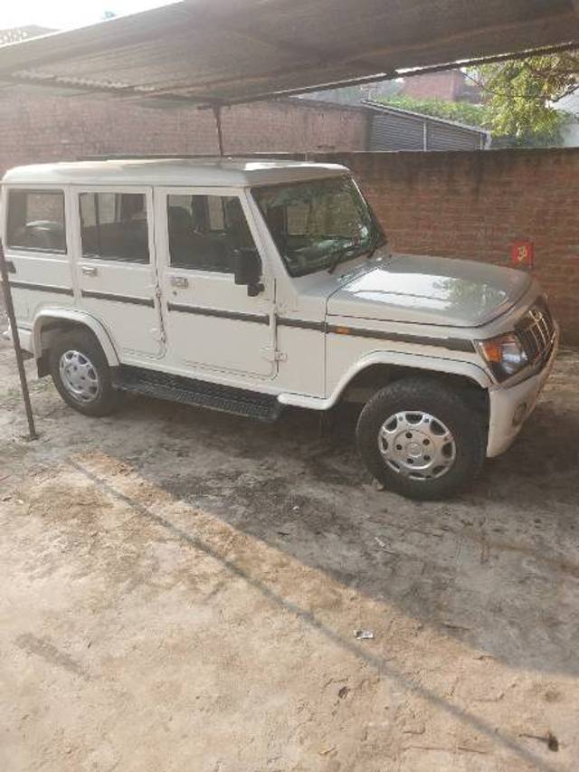 https://images10.gaadi.com/usedgaadi-sellcar/UsedCar/779c733b-e840-4a57-a7c0-67760f9994ee/167c45f0-5f44-41c9-86ba-5698dbddbec7.jpg?imwidth=6400