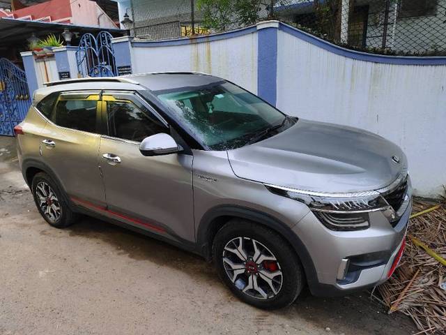 https://images10.gaadi.com/usedgaadi-sellcar/UsedCar/77c6ed11-6a08-4038-8b85-754d86e3eaaa/62edc37f-1e3c-4a12-bb60-5d7c0e5f0d53.jpg?imwidth=6400