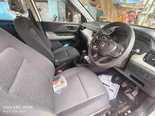 https://images10.gaadi.com/usedgaadi-sellcar/UsedCar/77d18393-99da-44ff-a91d-f22fc3f9c846/cc36df8e-8f1c-49cb-bab3-44b2d44dc62c.jpg?imwidth=6402