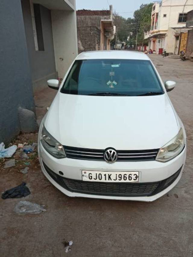 https://images10.gaadi.com/usedgaadi-sellcar/UsedCar/788499d2-5416-453d-854c-717841c71de6/f513a9ae-91eb-46af-8ada-31d4d7cf8823.jpg?imwidth=6400