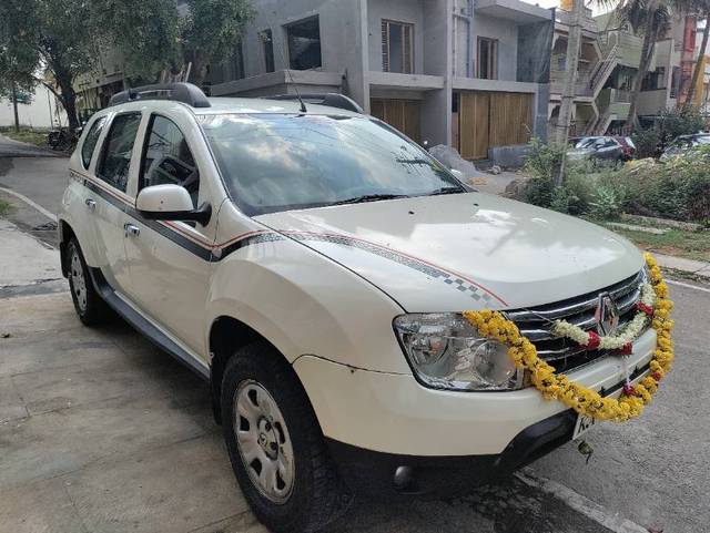 https://images10.gaadi.com/usedgaadi-sellcar/UsedCar/7889b7a6-3b3d-4aa0-9632-9a322e4c25d1/4cdf19a6-1126-4780-8b31-f89381ba0752.jpg?imwidth=6400
