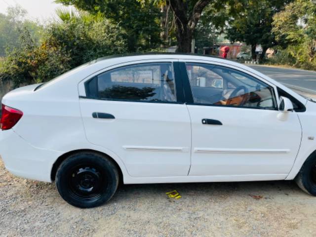 https://images10.gaadi.com/usedgaadi-sellcar/UsedCar/78a01726-592d-405c-b778-326fb20e8a7d/52941ae6-b1ab-465b-9d29-9435ae688613.jpeg?imwidth=6402