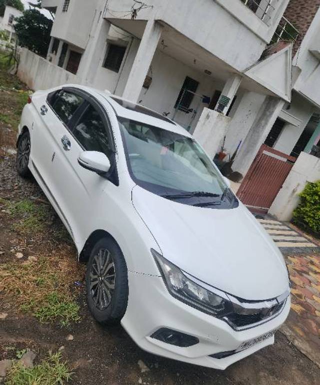 https://images10.gaadi.com/usedgaadi-sellcar/UsedCar/79446767-d2de-4adc-bb36-f718761935da/822e5837-1579-4b32-a462-993d047cb325.jpg?imwidth=6401