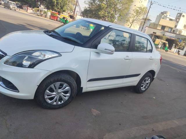 https://images10.gaadi.com/usedgaadi-sellcar/UsedCar/79eff8f6-9059-45ba-9a51-ce8550a7b38a/229195cc-4dd8-43b1-8621-98c0d0c25d7a.jpg?imwidth=6400